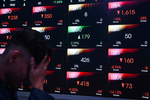 IHSG Terkoreksi di Sesi I, Nilai Transaksi Tembus Rp6,39 Triliun