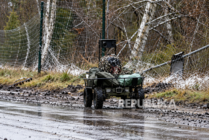 Ukraina Uji Robot Darat dalam Operasi Vivaldi di Donetsk Utara