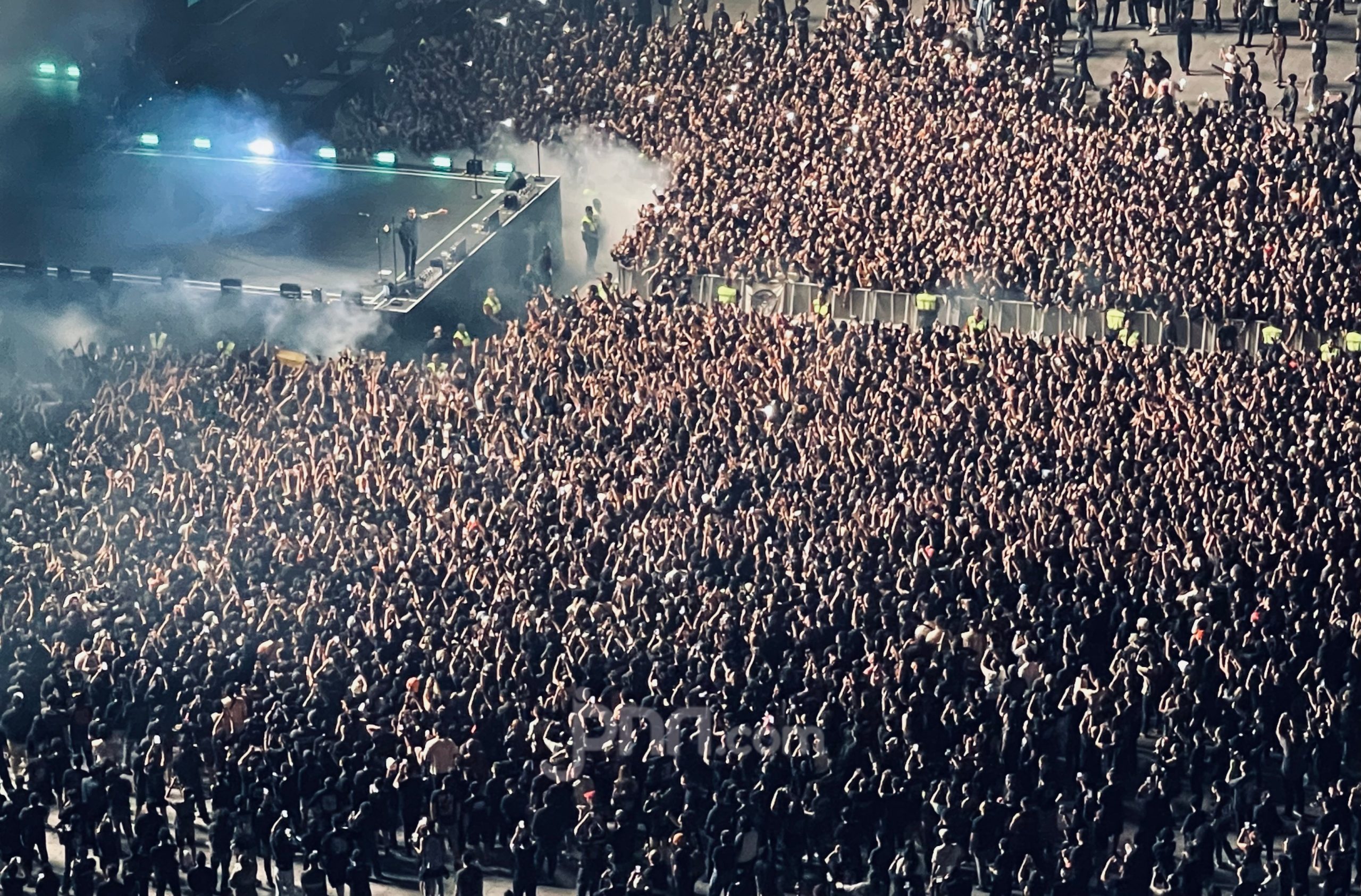 Avenged Sevenfold Hibur Puluhan Ribu Penonton di JIS dengan Lagu-lagu Andalan